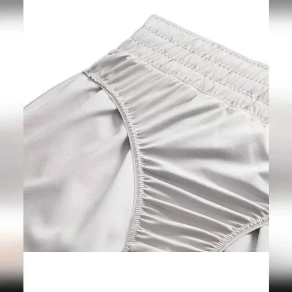 NWT Nike Shorts One Dri Fit Mid Rise Brief Lined Size Small Light Purple - Picture 7 of 8